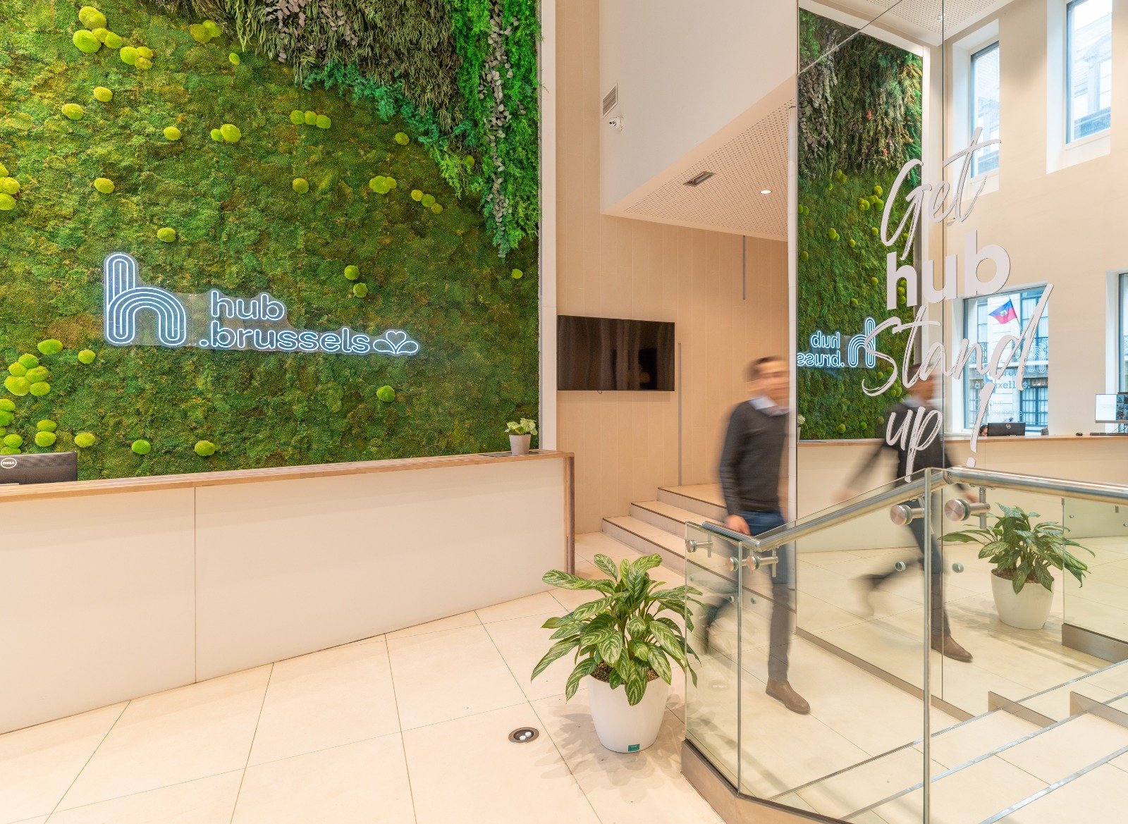 Fq2f6OjWwAImgQW hubs brussels office